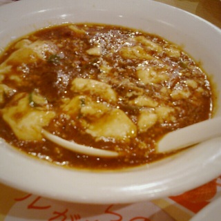 �U��